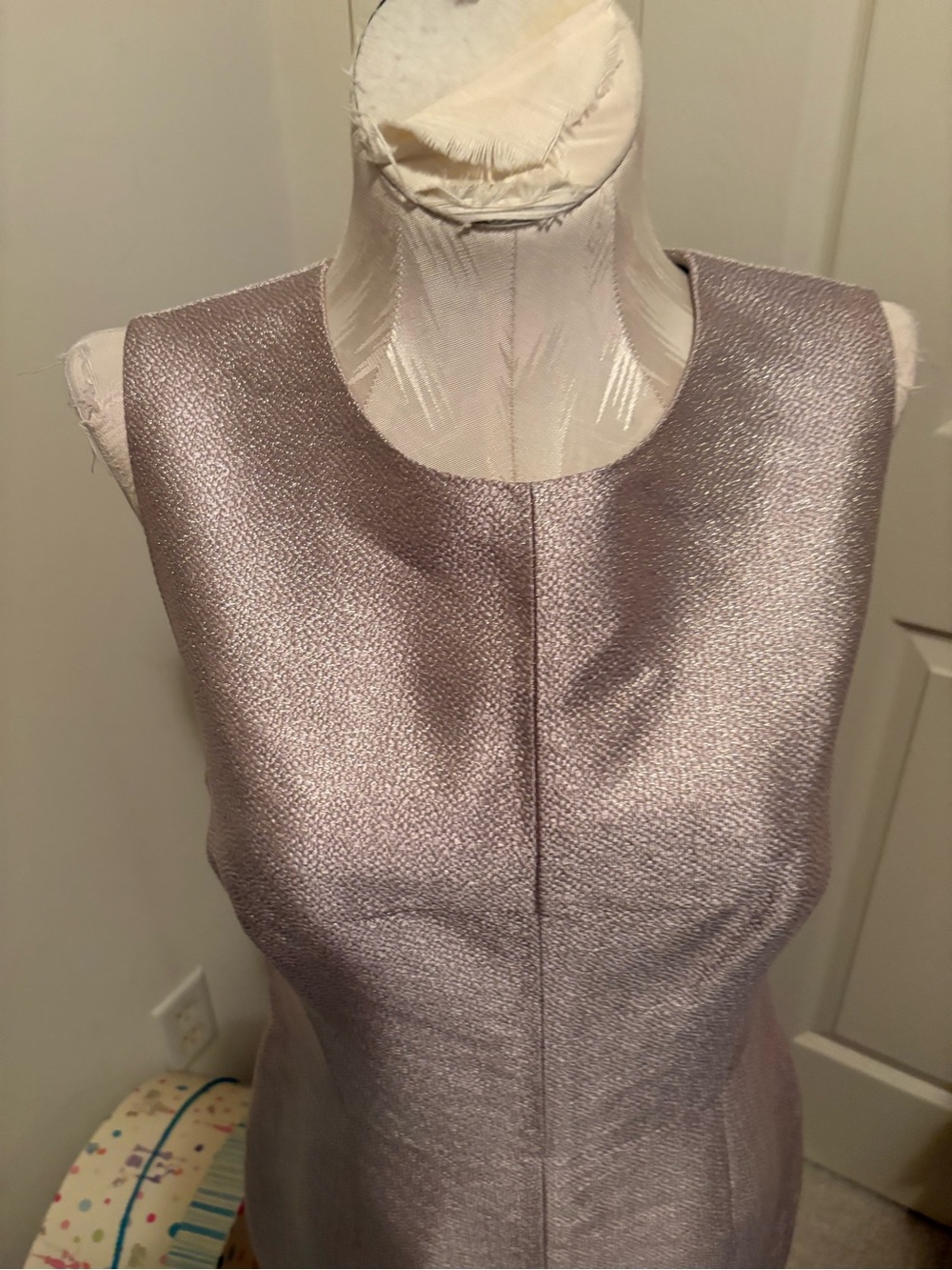 J. Mendel Shimmering Light champagne  glitter Sheath Dress size 10 $910 - Picture 10 of 10